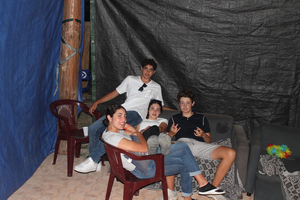 Village Camps International Summer Camp Ard&egrave;che, France 2019-07-26 https://www.villagecamps.com/journals_admin/images/2236-7516-DiscoBall4 copy.jpg